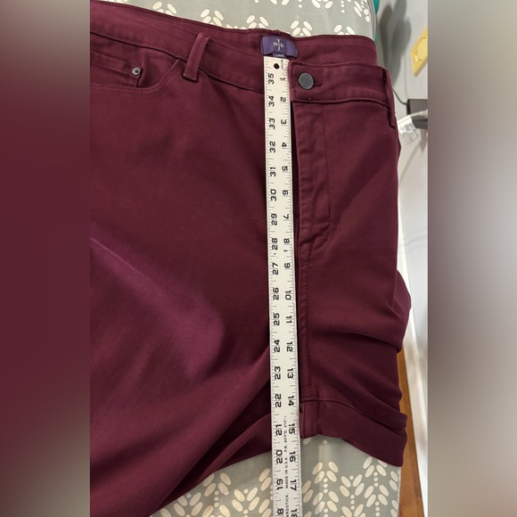 NYDJ Not Your Daughter's  Legging Jeans  Pants-Maroon- Sz 24W-Lift Tuck USA - Picture 7 of 12